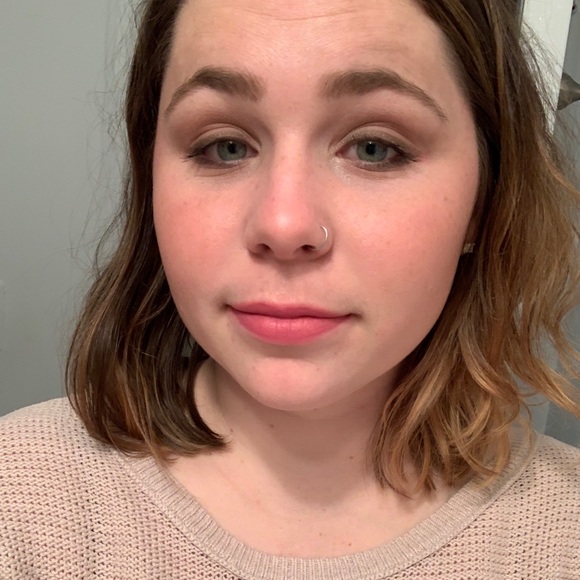 Meet your Posher, Caryn - Picture 1 of 2